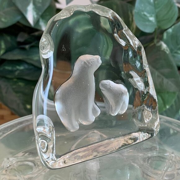 Polar Bear Art Glass Paperweight Clear Crystal Sculpture Mother & Baby Vintage - Picture 3 of 8